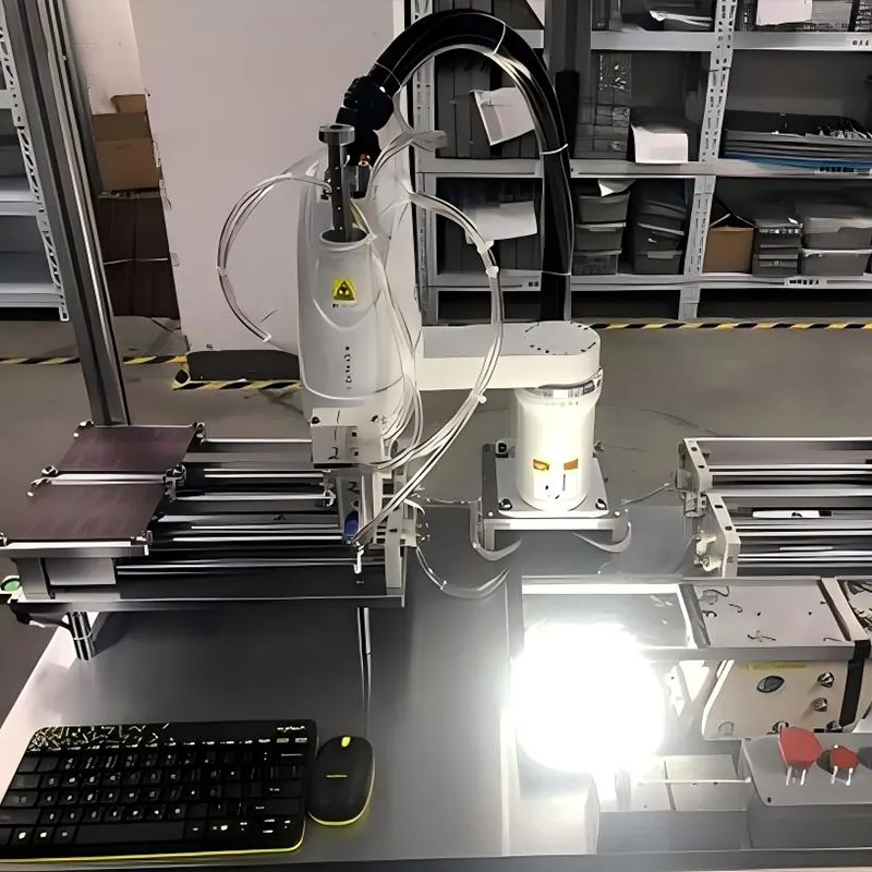 System wizualnego pozycjonowania ramienia robota System wizualnego pozycjonowania ramienia robota